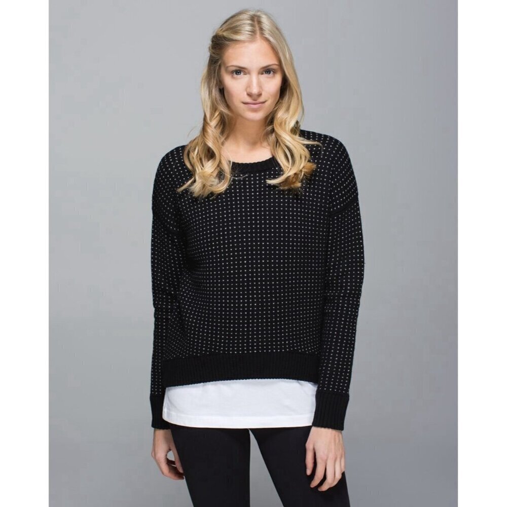 Lululemon Womens Yogi Crew Sweater Sz 4 Black White Merino Wool Thumbhole Cuff